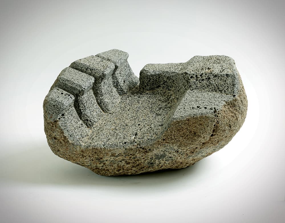 Hand, Stone (bazalat), W 40 × H 27 × D 23 cm