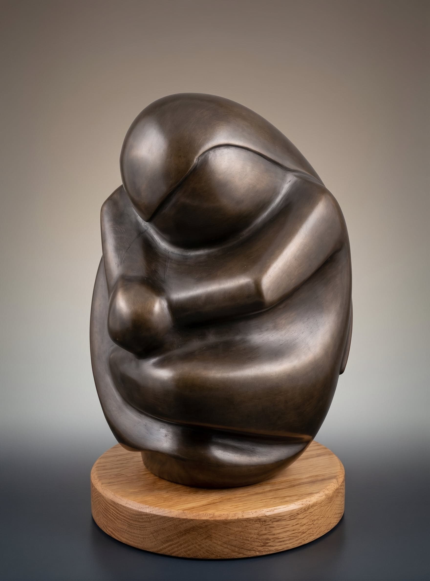 Introvert, Bronze, W 18 × H 29 × D 18 cm